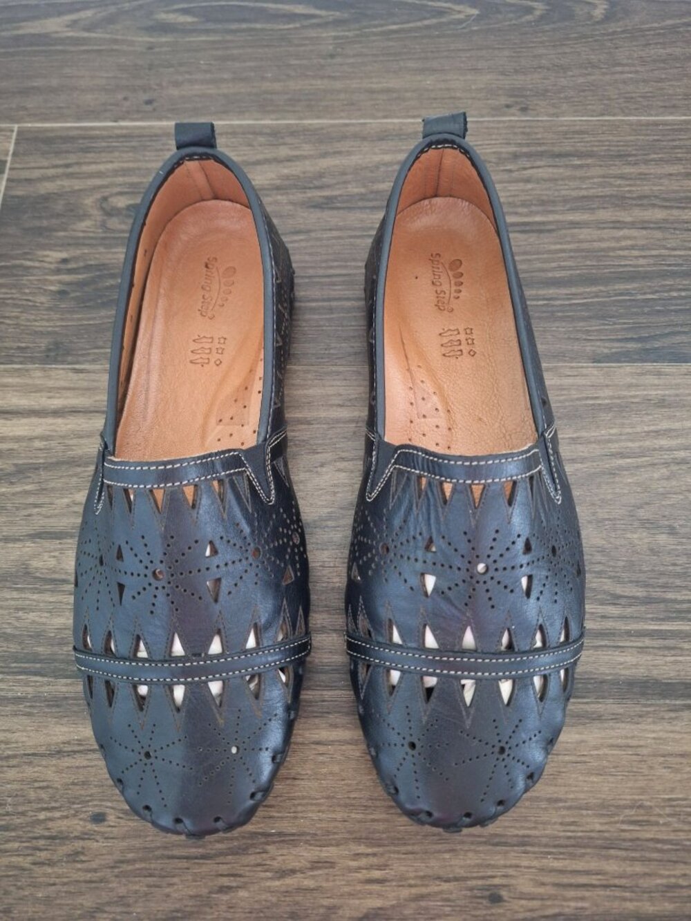 💙 Spring Step Women's Leather Laser Cut Slip-On Loafers Black EU 40 US 9 Comfor - Picture 3 of 7